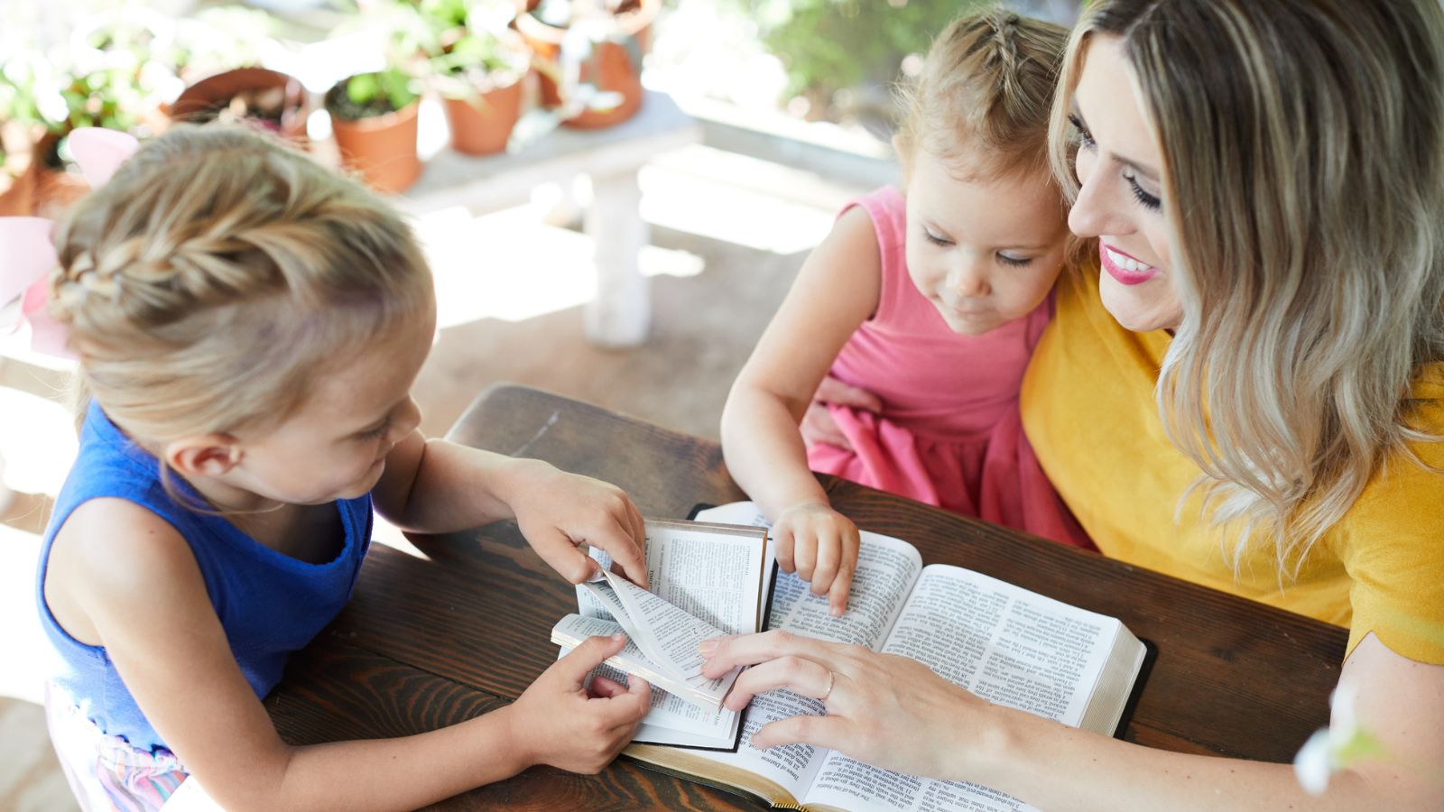 14 Creative Ways to Teach Kids About Jesus - HopeNoMatterWhat.com