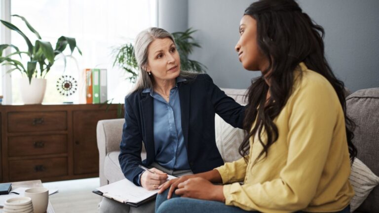 Getting Professional Help 15 Thoughtful Ways to Help a Friend in Crisis - HopeNoMatterWhat.com