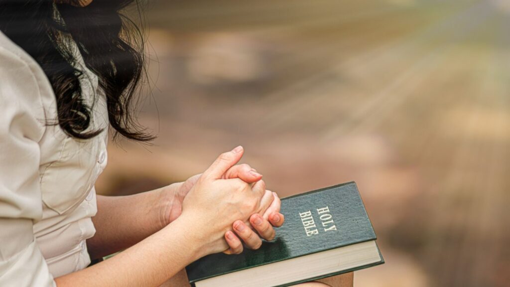 Read the Bible and let God's Word encourage us always