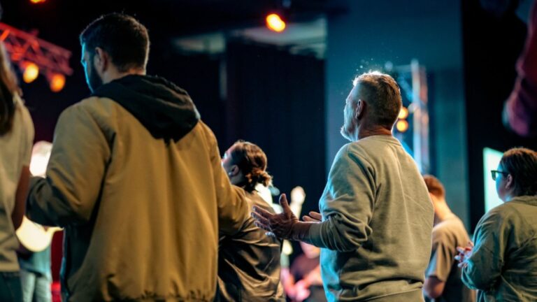 14 Church Practices That Feel More Like Performances - HopeNoMatterWhat.com