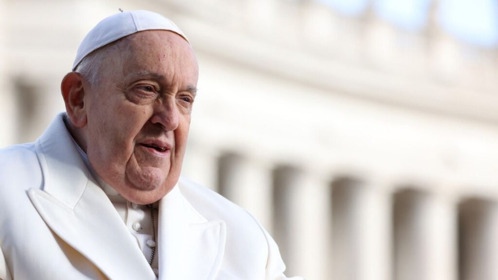 Pope Francis arrives on his popemobile car to lead his weekly general audience in St. PeterÕs square.